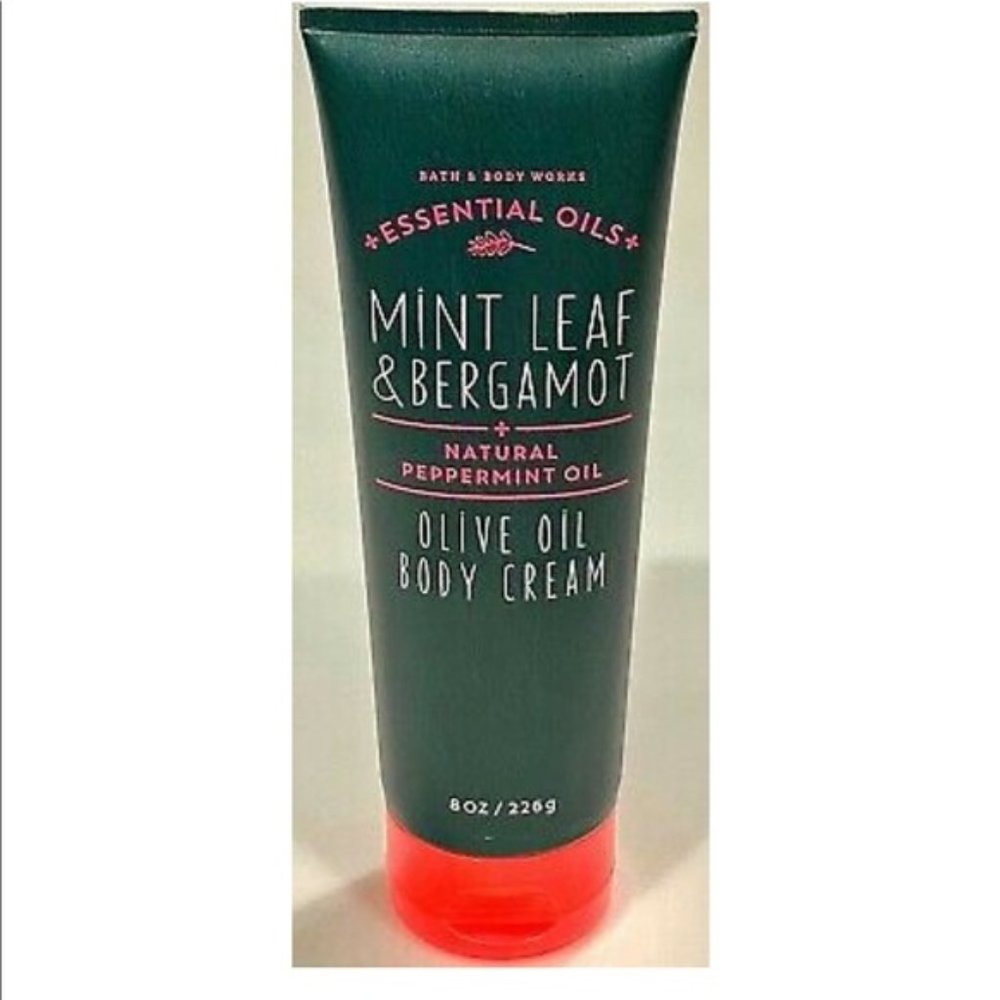 RARE Bath & Body Works Oilve Oil Body Cream